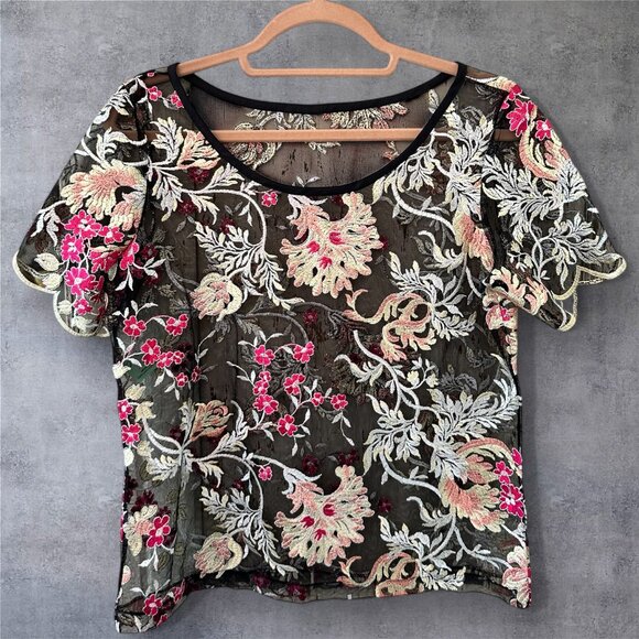 BOUTIQUE EMBROIDERED MESH TEE - Picture 1 of 2